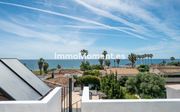 Resale - Detached villa - Estepona - Estepona Centro