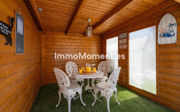 Resale - Detached villa - Estepona - Estepona Centro