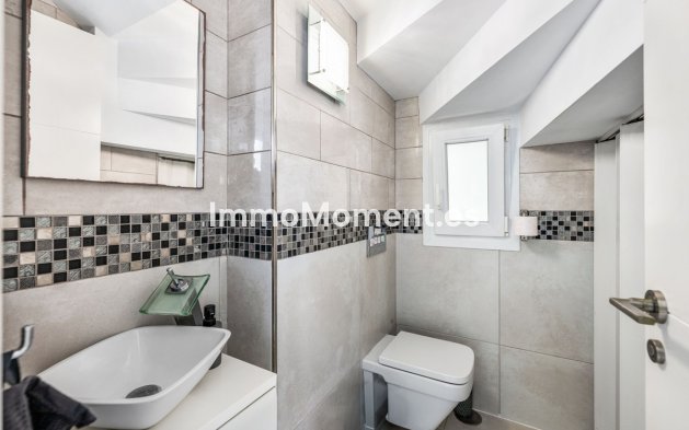 Resale - Detached villa - Estepona - Estepona Centro