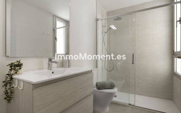 Reventa - Apartamento - Estepona  - Cancelada
