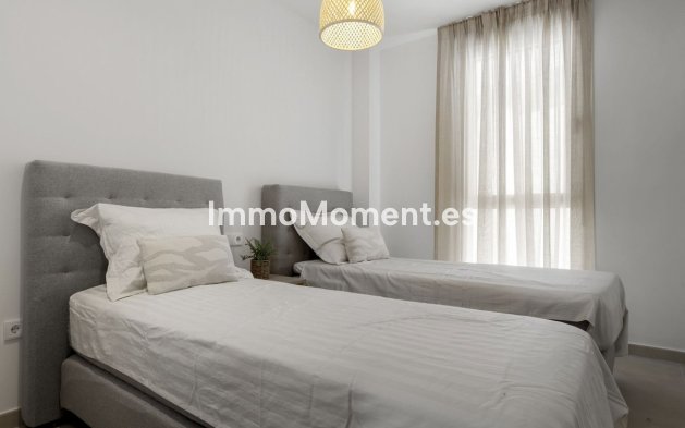 Reventa - Apartamento - Estepona  - Cancelada