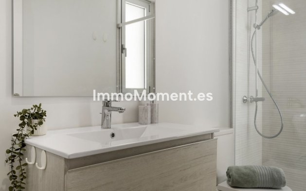 Reventa - Apartamento - Estepona  - Cancelada