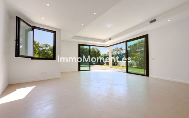 Wiederverkauf - Freistehende Villa - Estepona  - Estepona Centro