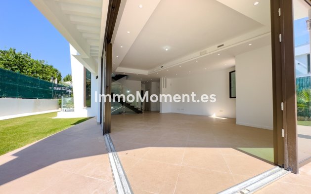 Wiederverkauf - Freistehende Villa - Estepona  - Estepona Centro