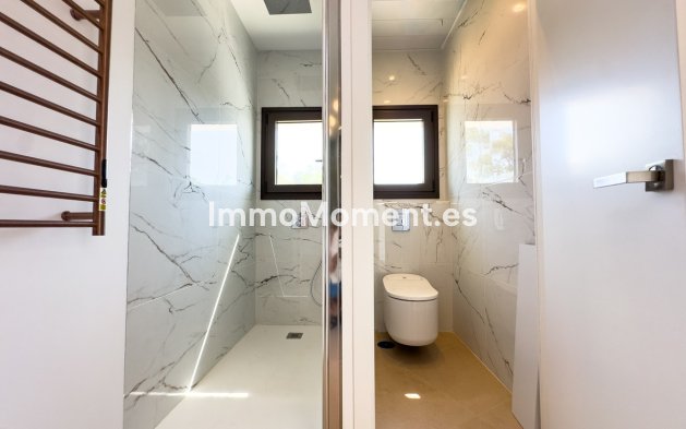 Wiederverkauf - Freistehende Villa - Estepona  - Estepona Centro