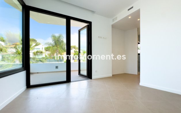 Wiederverkauf - Freistehende Villa - Estepona  - Estepona Centro