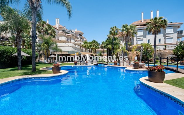 Wiederverkauf - Wohnung - Marbella - Nueva Andalucía