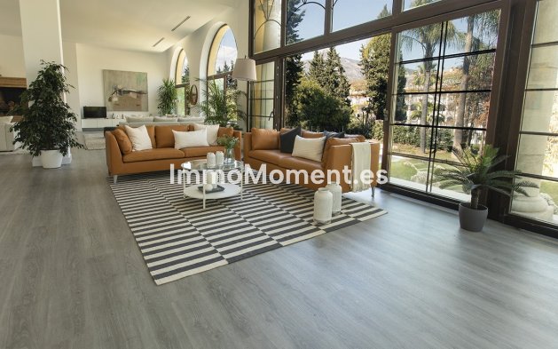 Wiederverkauf - Freistehende Villa - Marbella - Nueva Andalucía