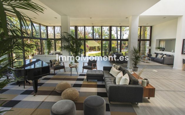 Wiederverkauf - Freistehende Villa - Marbella - Nueva Andalucía