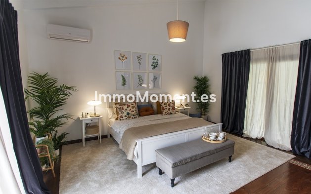 Wiederverkauf - Freistehende Villa - Marbella - Nueva Andalucía