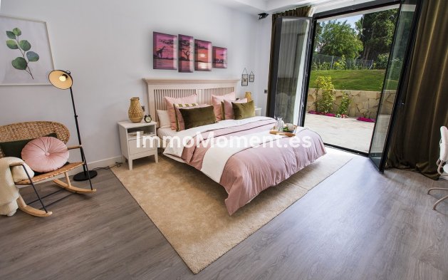Wiederverkauf - Freistehende Villa - Marbella - Nueva Andalucía