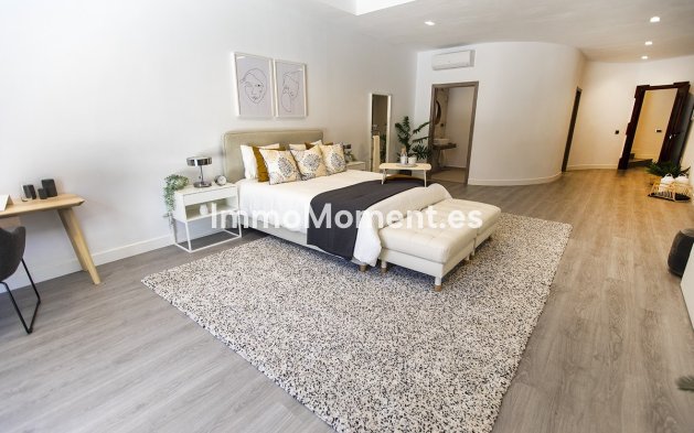 Wiederverkauf - Freistehende Villa - Marbella - Nueva Andalucía