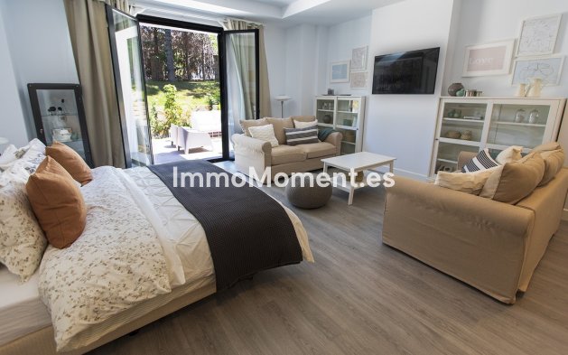 Wiederverkauf - Freistehende Villa - Marbella - Nueva Andalucía