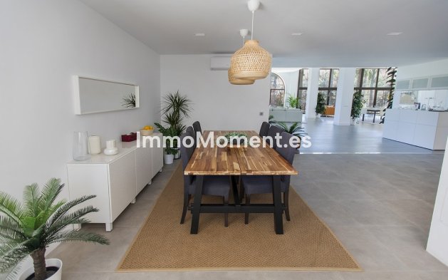 Wiederverkauf - Freistehende Villa - Marbella - Nueva Andalucía