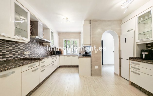 Wiederverkauf - Freistehende Villa - Benalmadena - Benalmadena Centro