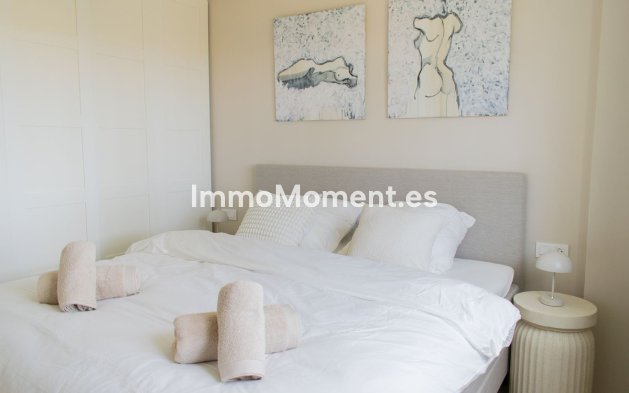 Resale - Apartment - Estepona - Estepona Centro