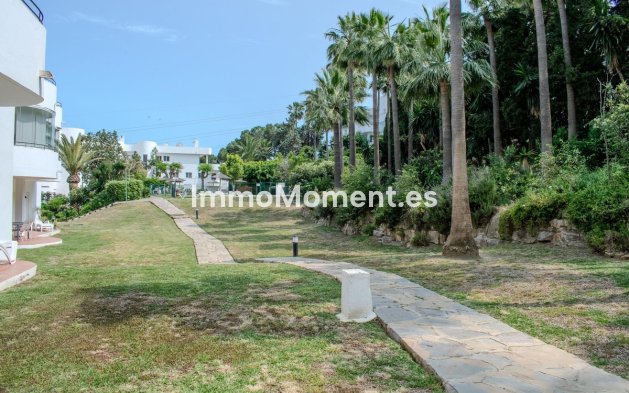 Resale - Apartment - Estepona - Estepona Centro