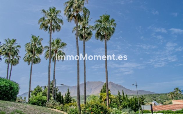 Resale - Apartment - Estepona - Estepona Centro