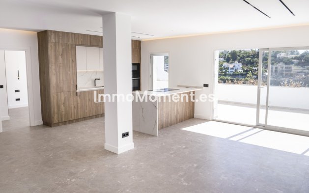 Resale - Apartment - Benahavís - La Quinta
