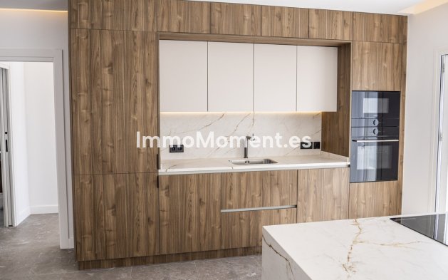 Resale - Apartment - Benahavís - La Quinta