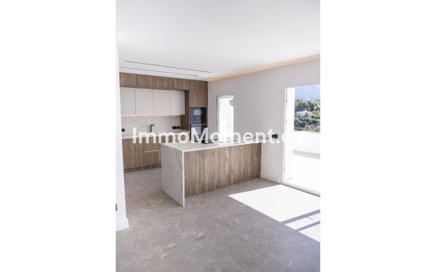 Resale - Apartment - Benahavís - La Quinta