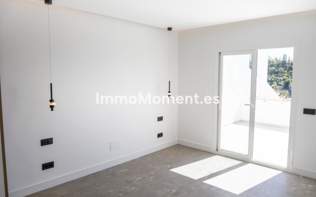 Resale - Apartment - Benahavís - La Quinta