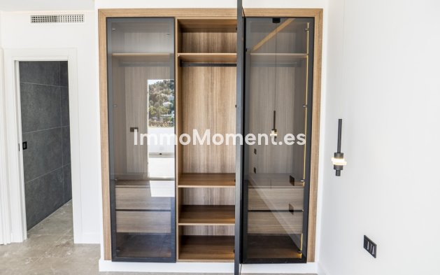 Resale - Apartment - Benahavís - La Quinta