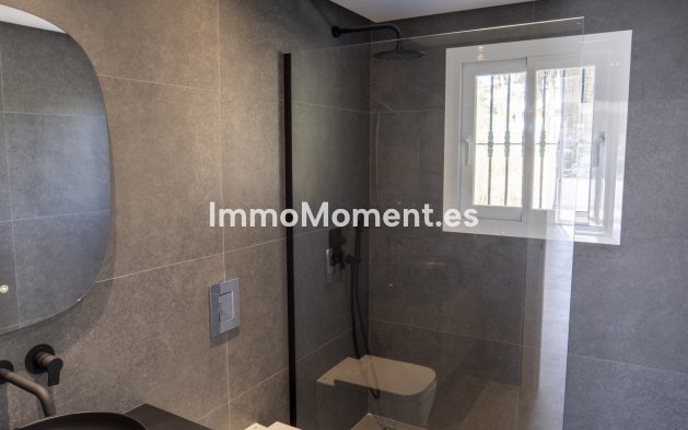 Resale - Apartment - Benahavís - La Quinta