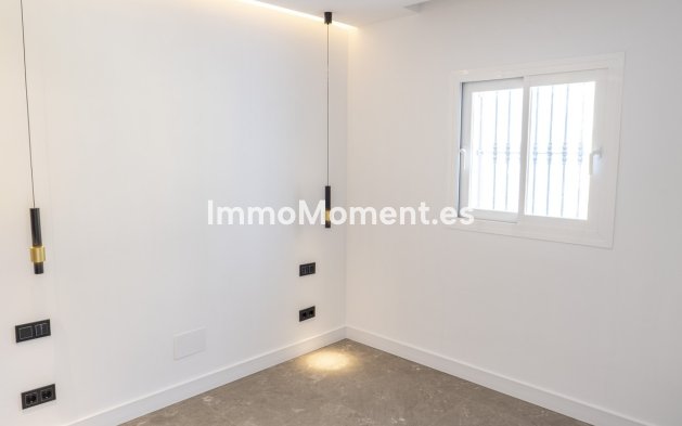 Resale - Apartment - Benahavís - La Quinta