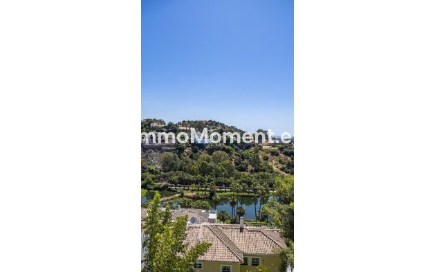 Resale - Apartment - Benahavís - La Quinta