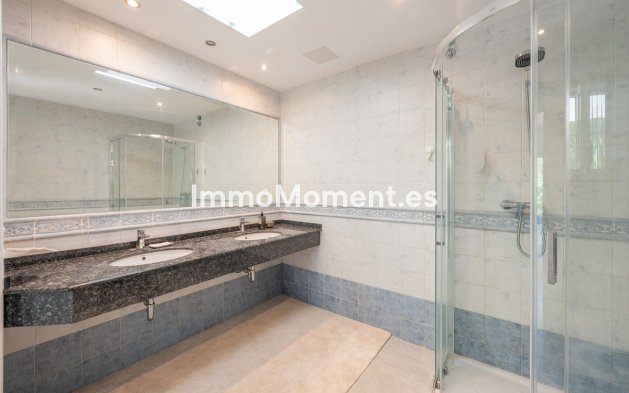 Resale - Detached villa - Marbella - Hacienda Las Chapas