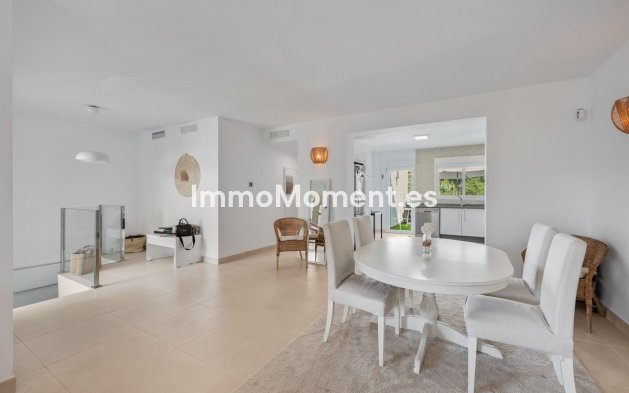 Resale - Detached villa - Marbella - Hacienda Las Chapas