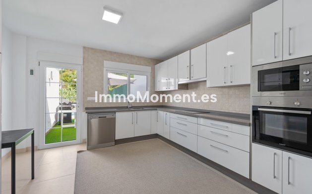Resale - Detached villa - Marbella - Hacienda Las Chapas