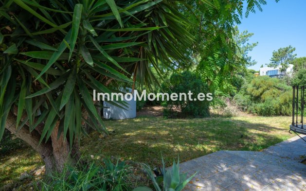 Resale - Detached villa - Marbella - Hacienda Las Chapas