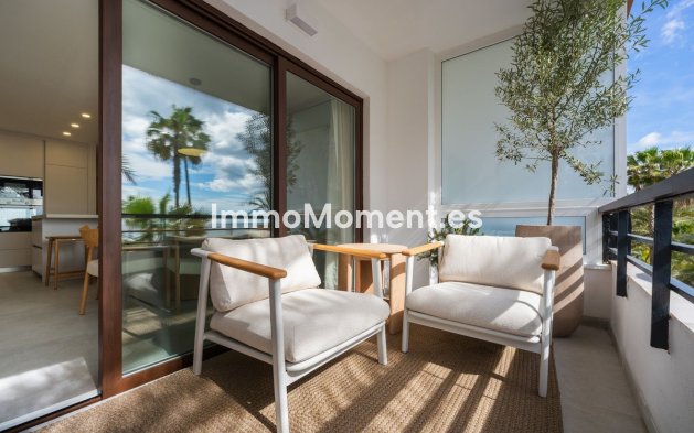 Resale - Apartment - Estepona - Estepona Centro