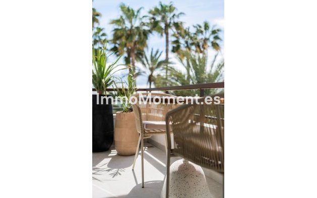 Resale - Apartment - Estepona - Estepona Centro