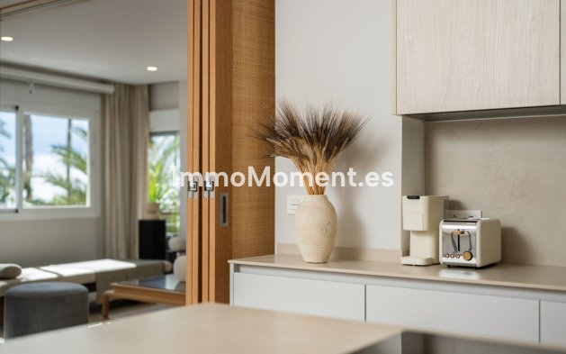 Resale - Apartment - Estepona - Estepona Centro