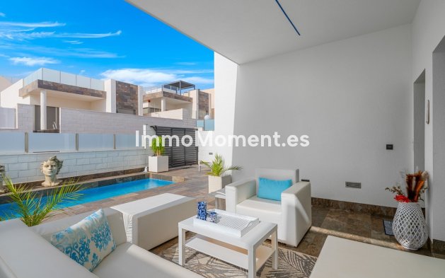 Resale - Detached villa - Orihuela - Villamartín