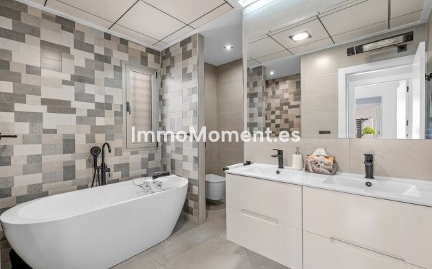 Resale - Detached villa - Orihuela - Villamartín