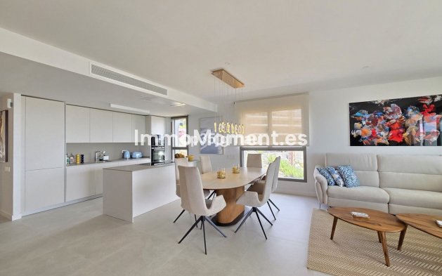 Revente - Appartement - Estepona  - Selwo
