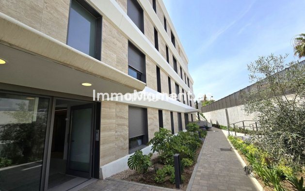 Revente - Appartement - Estepona  - Selwo
