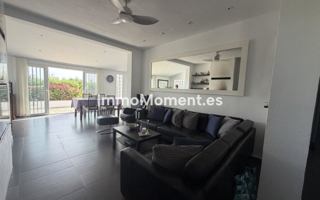 Bestaande woning - Vrijstaande villa - Manilva - La Duquesa