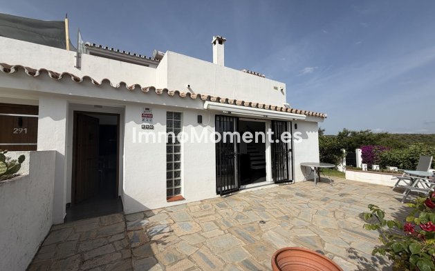 Bestaande woning - Vrijstaande villa - Manilva - La Duquesa