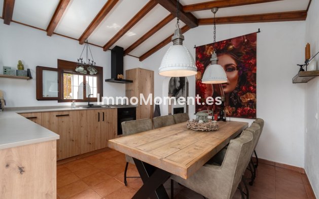 Bestaande woning - Landhuis - Binnenland  - Alora