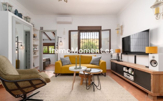 Bestaande woning - Landhuis - Binnenland  - Alora