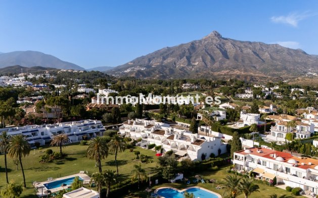 Wiederverkauf - Reihenhaus - Marbella - Nueva Andalucía