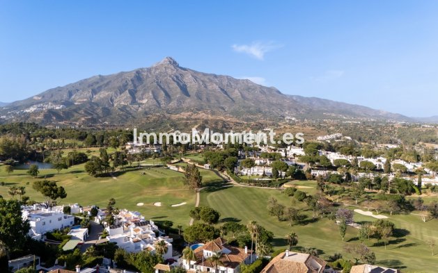 Wiederverkauf - Reihenhaus - Marbella - Nueva Andalucía