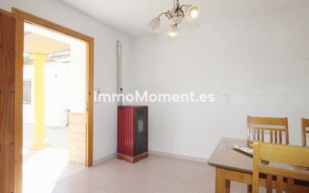 Bestaande woning - Vrijstaande villa - Binnenland  - Coín