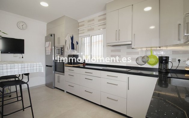Bestaande woning - Vrijstaande villa - Binnenland  - Coín