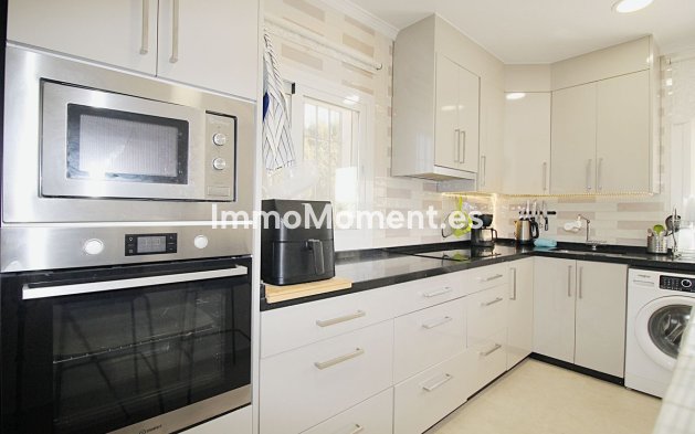 Bestaande woning - Vrijstaande villa - Binnenland  - Coín
